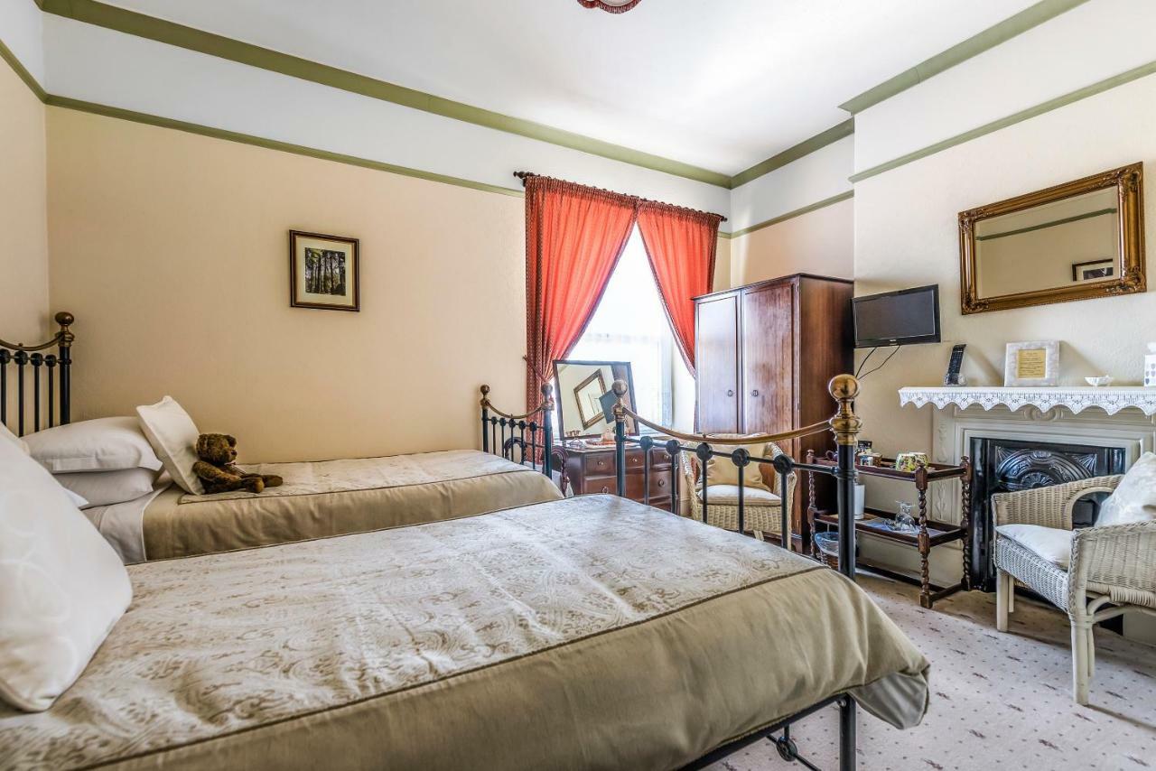 Kenella House Panzió Minehead Kültér fotó